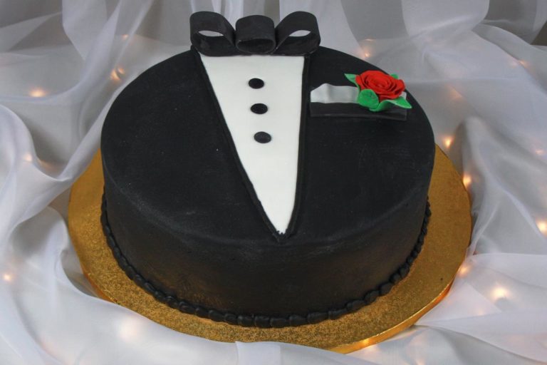 decorated cake 23